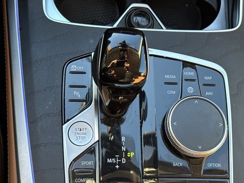 Certified 2022 BMW X7 xDrive40i w/ Premium Package image 27