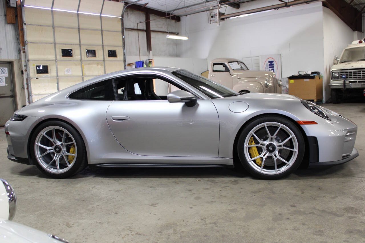 Used 2026 Porsche 911 GT3 RWD image 7
