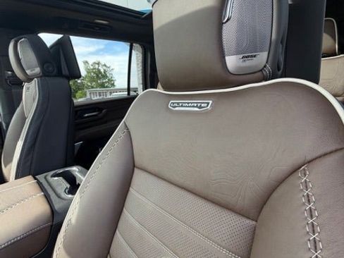 New 2026 GMC Yukon XL Denali Ultimate AWD/4WD image 15
