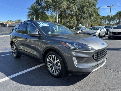 Used 2022 Ford Escape Titanium w/ Class II Trailer Tow Package image 9