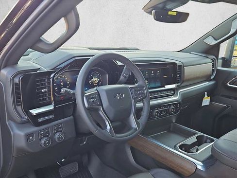 New 2026 Chevrolet Silverado 2500 High Country w/ Midnight Edition AWD/4WD image 3