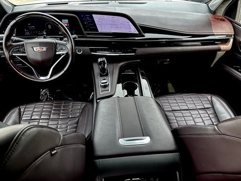 Used 2024 Cadillac Escalade ESV Sport Platinum w/ Heavy-Duty Trailer Package image 34