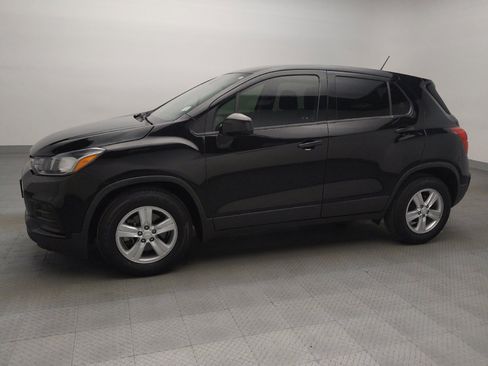 Used 2020 Chevrolet Trax LS w/ Tint and Cruise Package image 2
