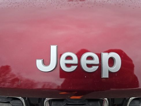 Used 2025 Jeep Grand Cherokee L Limited image 8