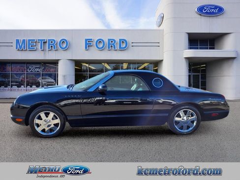 Used 2002 Ford Thunderbird image 7