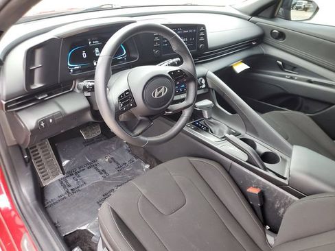Used 2025 Hyundai Elantra Sport FWD image 14