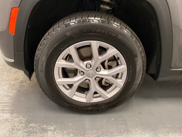 Used 2022 Jeep Grand Cherokee L Limited AWD/4WD image 18