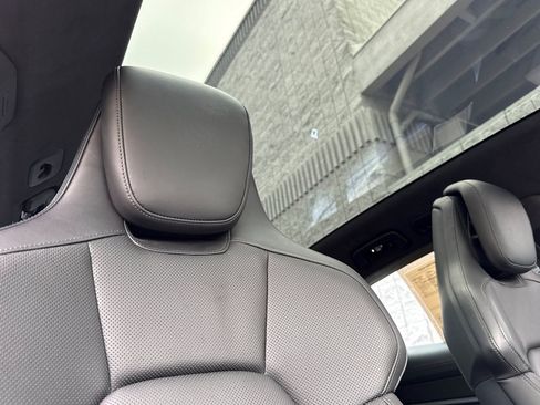 Used 2023 Porsche Taycan GTS image 20