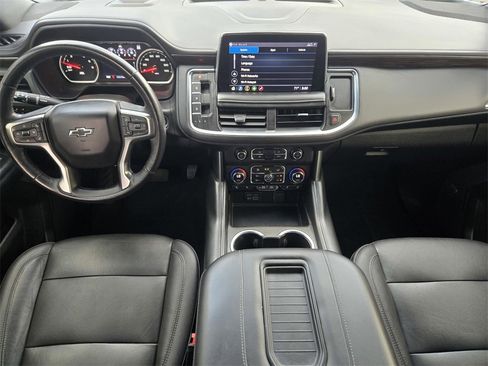 Used 2021 Chevrolet Tahoe Z71 w/ Luxury Package image 11