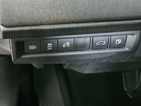 Used 2025 Toyota Camry LE FWD image 16