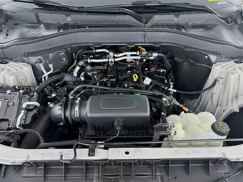 Used 2021 Ford Explorer XLT w/ Equipment Group 202A image 33