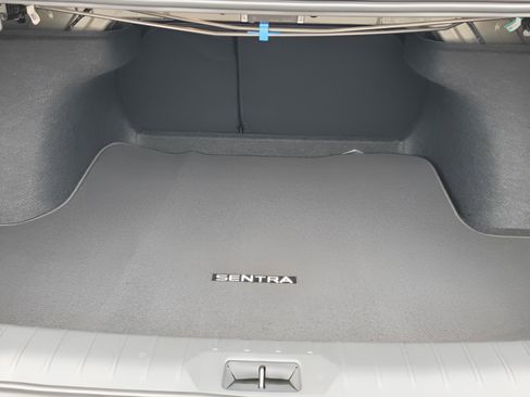 New 2026 Nissan Sentra SR w/ Floor Mat Package image 32