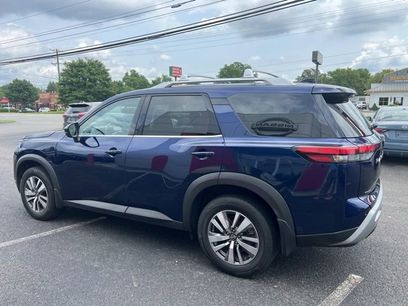 Used 2022 Nissan Pathfinder SL