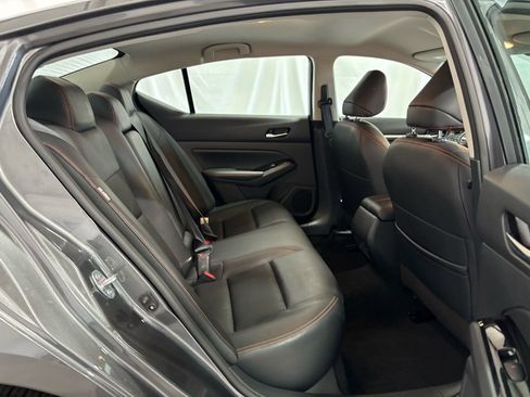 Used 2024 Nissan Altima 2.5 SR image 14