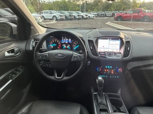 Used 2019 Ford Escape Titanium w/ U9j03 - Titanium Tow Package AWD/4WD image 19