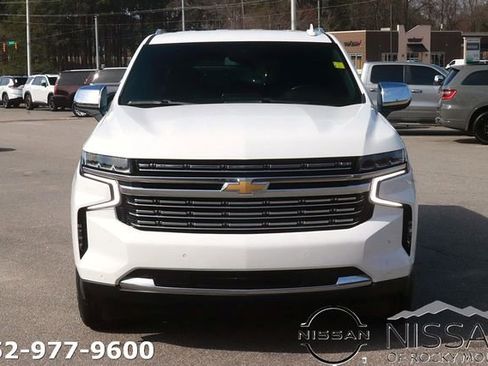 Used 2023 Chevrolet Suburban Premier image 2