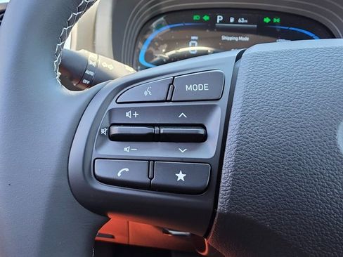 New 2025 Hyundai Venue SEL image 24