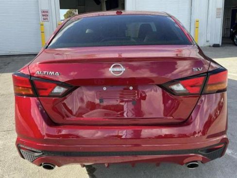 Used 2024 Nissan Altima 2.5 SV w/ SV Premium Package image 6