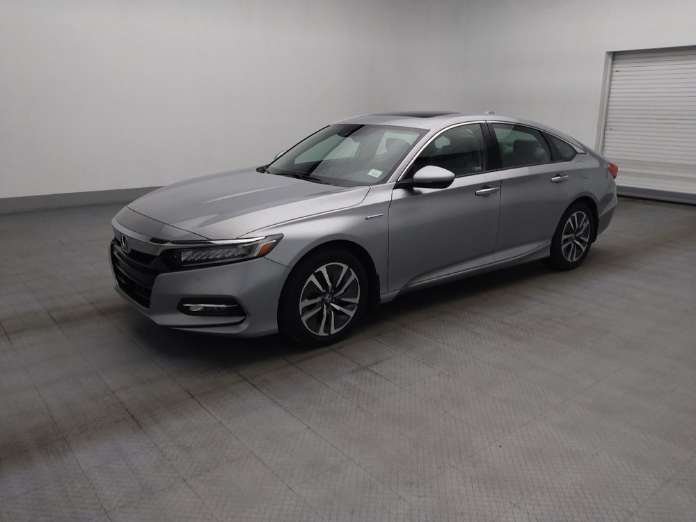 Used 2019 Honda Accord Touring image 2