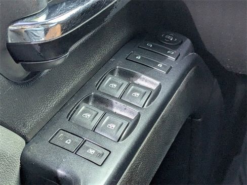 Used 2018 Chevrolet Silverado 1500 Custom w/ Custom Value Package image 22