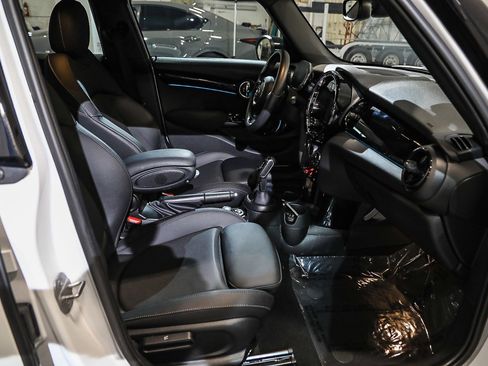 Used 2023 MINI Cooper S image 16