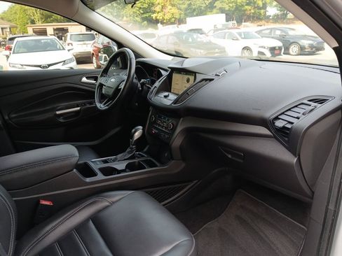 Used 2019 Ford Escape SEL FWD image 16