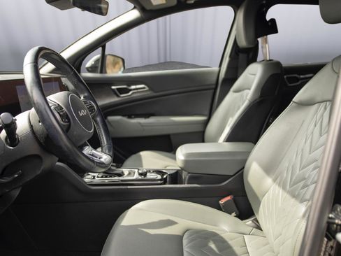 Used 2023 Kia Sportage X-Pro image 2