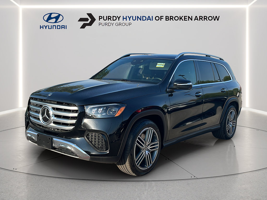 Used 2024 Mercedes-Benz GLS 450 4MATIC image 2
