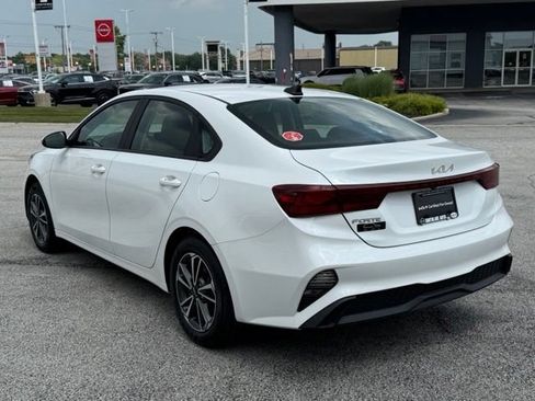 Certified 2023 Kia Forte LXS w/ LXS Technology Package FWD image 5