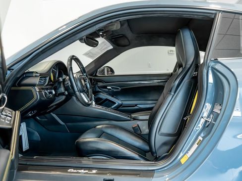 Certified 2017 Porsche 911 Turbo S AWD/4WD image 5