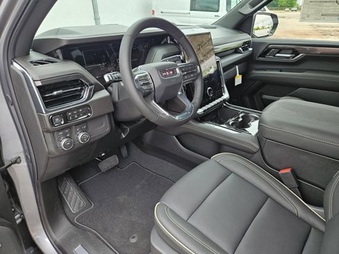 New 2026 GMC Yukon Elevation AWD/4WD image 10