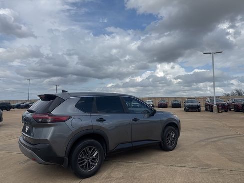 Certified 2023 Nissan Rogue S image 21