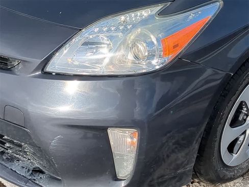 Used 2014 Toyota Prius Four image 3