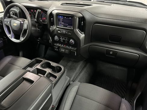 Used 2025 Chevrolet Silverado 1500 Custom Trail Boss AWD/4WD image 12