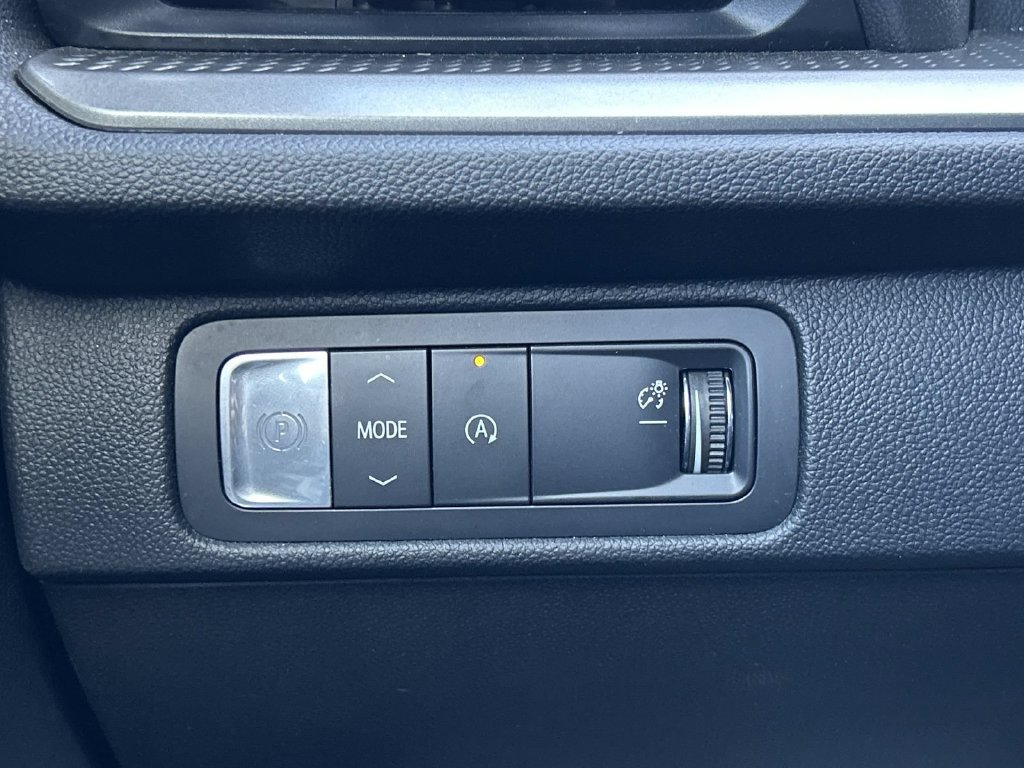 Certified 2026 Chevrolet Traverse LT FWD image 15