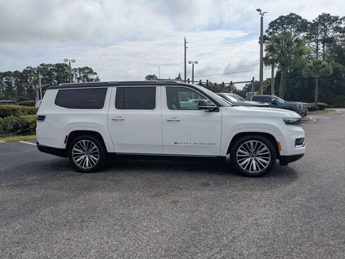 Used 2024 Jeep Grand Wagoneer L Series III AWD/4WD image 2