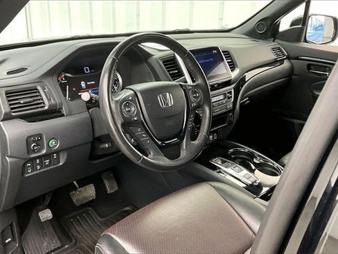 Used 2020 Honda Ridgeline Black Edition image 17
