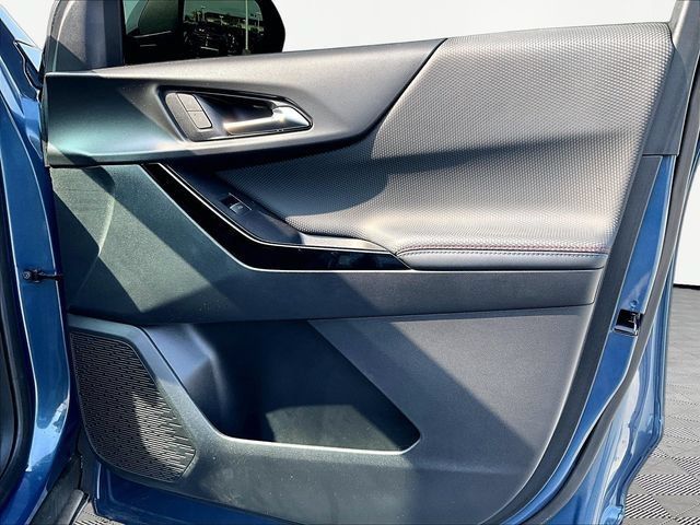 Used 2025 Chevrolet Equinox RS w/ Safety and Technology Package FWD image 12