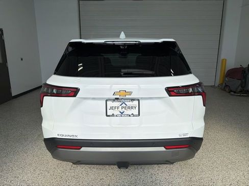 New 2026 Chevrolet Equinox LT w/ Safety and Technology Package image 5