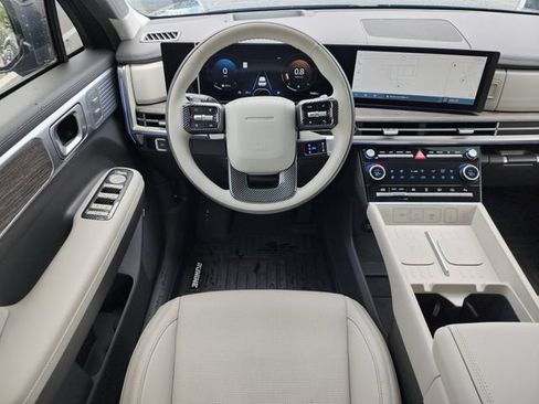 Used 2025 Hyundai Santa Fe Calligraphy AWD/4WD image 25