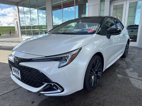 New 2026 Toyota Corolla XSE image 4