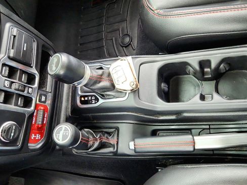 Used 2020 Jeep Wrangler Unlimited Rubicon AWD/4WD image 31