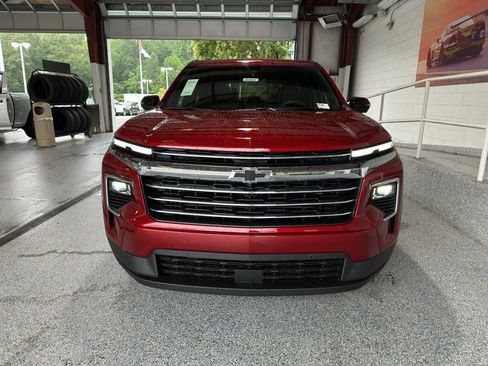 New 2026 Chevrolet Traverse LT w/ Enhanced Driving Package image 28