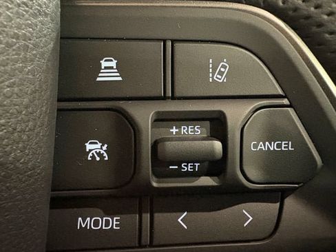 Used 2026 Toyota Tundra Limited AWD/4WD image 19