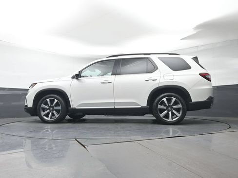 Used 2023 Honda Pilot Elite image 34