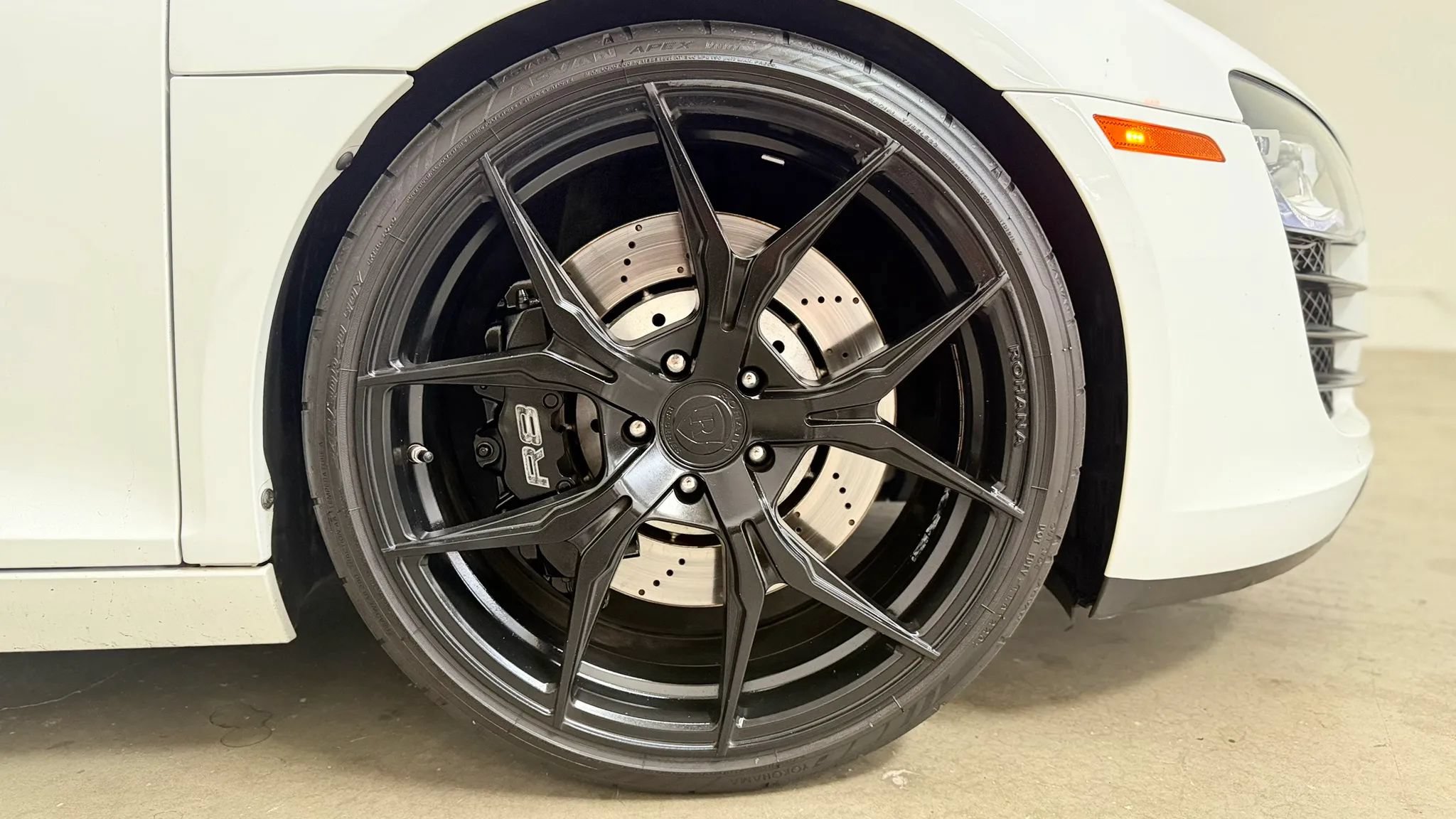 Used 2012 Audi R8 V8 AWD/4WD image 10