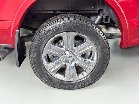 Used 2018 Ford F150 Lariat w/ Equipment Group 502A Luxury AWD/4WD image 35
