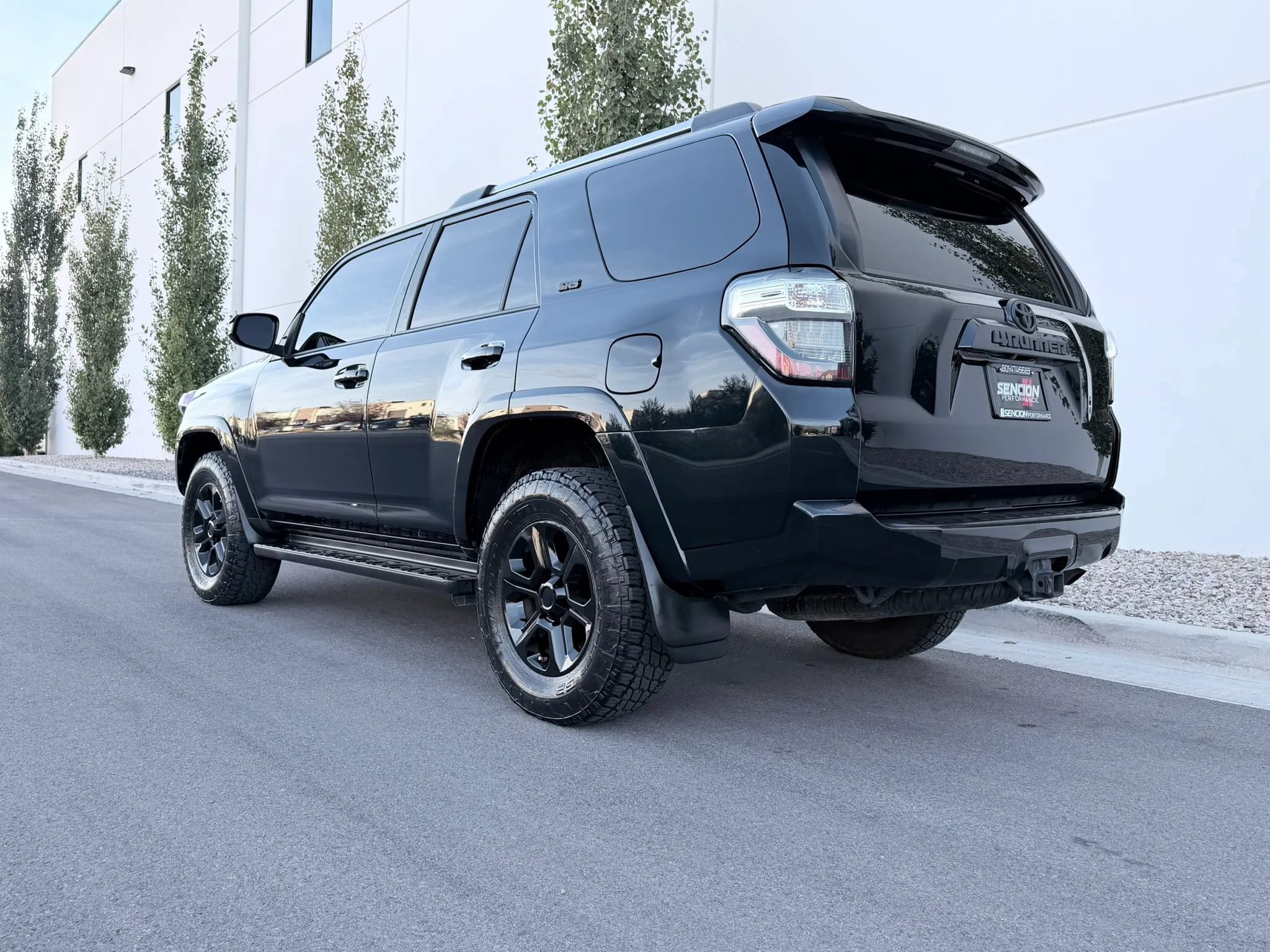 Used 2021 Toyota 4Runner SR5 AWD/4WD image 7