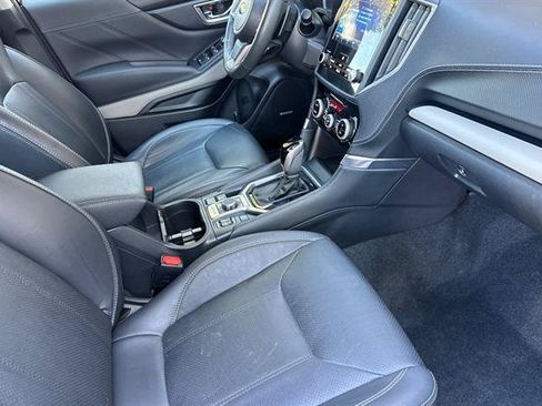 Used 2024 Subaru Forester Limited AWD/4WD image 17