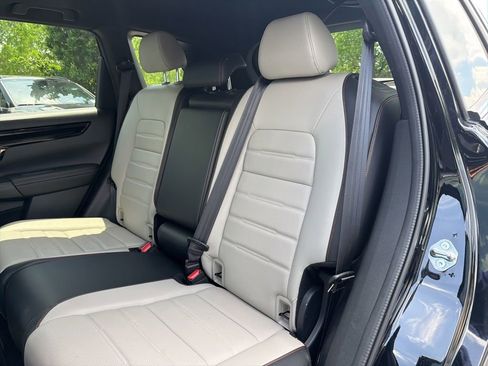 Used 2025 Honda CR-V Sport Touring image 29